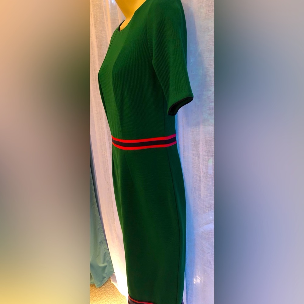 Boden dress size 6 US - gorgeous green with pink accent - Picture 1 of 7